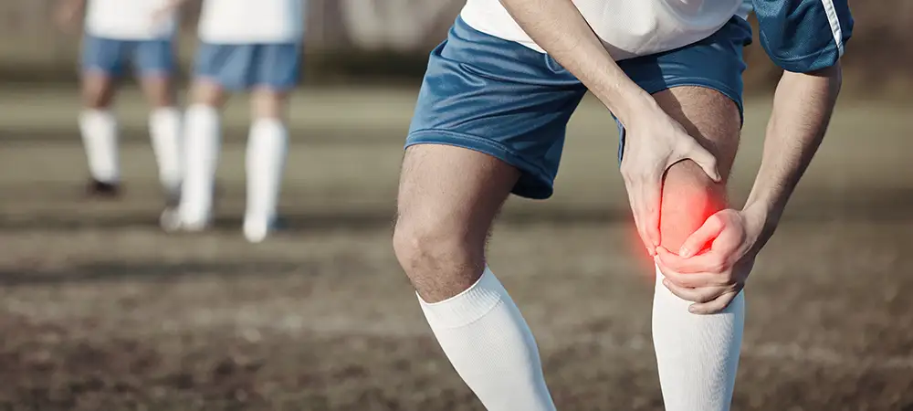 Soccer player with knee pain
