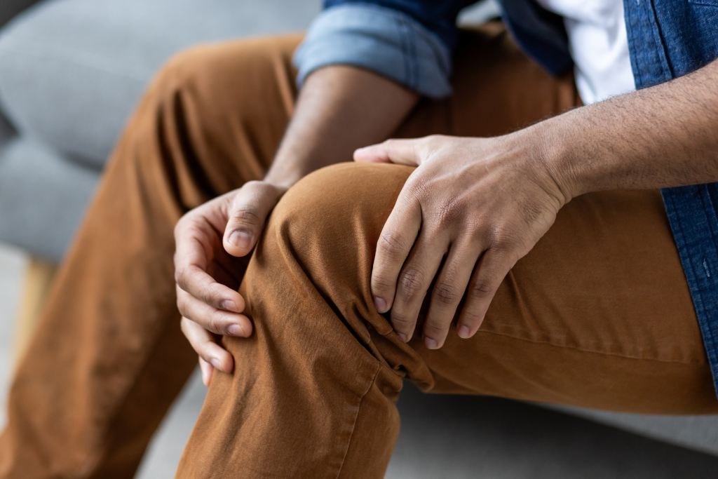 How a Chiropractor Helps with Knee Pain (Beyond the Knee Itself)